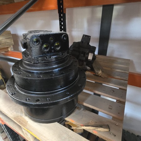 NEW HOLLAND - E135SR - Excavadora de orugas