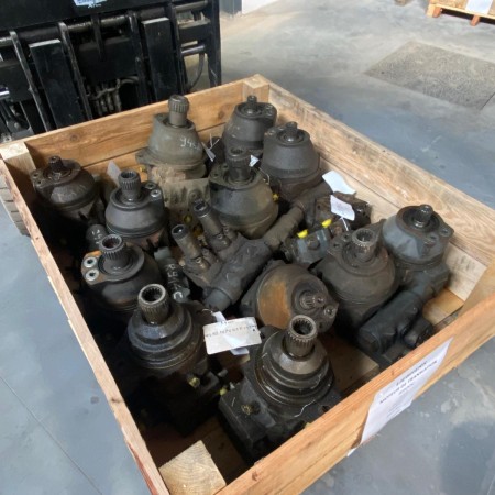 LIEBHERR - R914 - Excavadora de orugas con motor de traslación