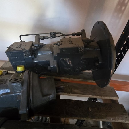 LIEBHERR - A316 - Excavadora de neumáticos - Bomba hidráulica