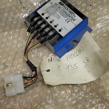 NEW HOLLAND - E135SR - Excavadora de orugas - Caja electrónica