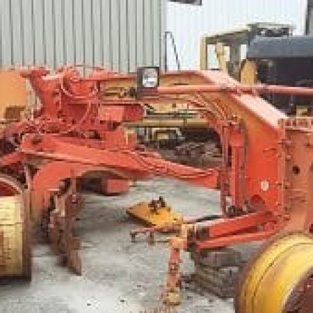 CATERPILLAR - 12H - Niveleuse