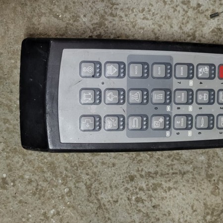 LIEBHERR - R916 - Excavadora de orugas - MESA DE CONTROL