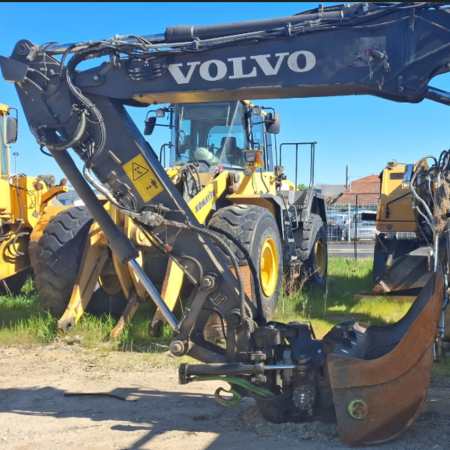 VOLVO - EWR130E - Pelle à pneus