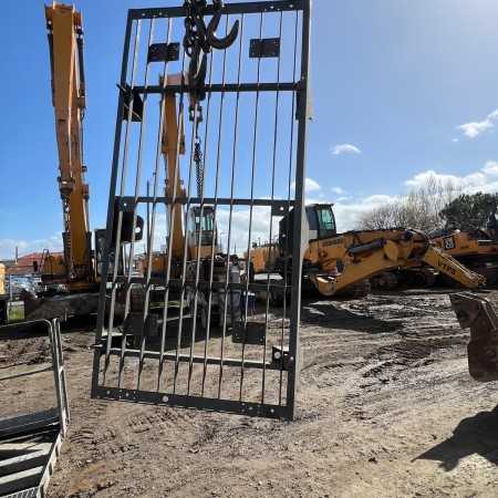 LIEBHERR - LH40C - Crawler excavator