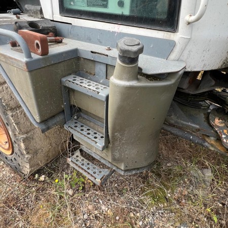 LIEBHERR - L514 - Cargadora de ruedas - DEPÓSITO DE COMBUSTIBLE