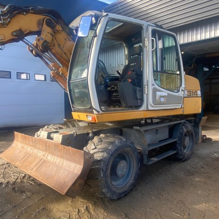 LIEBHERR - A314 - Excavadora de ruedas - Cabina
