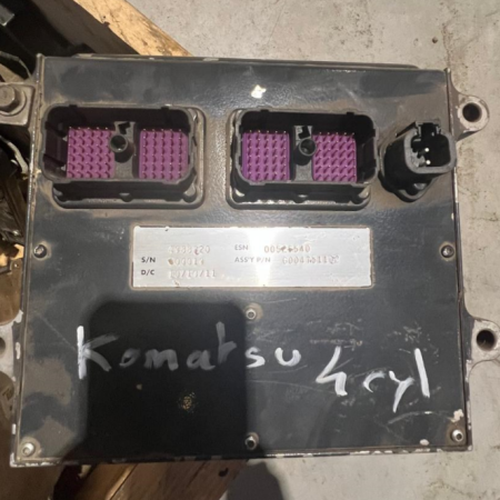 KOMATSU - Excavadora de ruedas