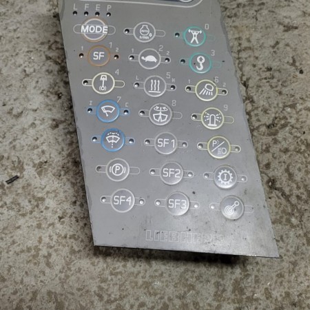 LIEBHERR - A900B - Excavadora de neumáticos - Consola - teclado de control