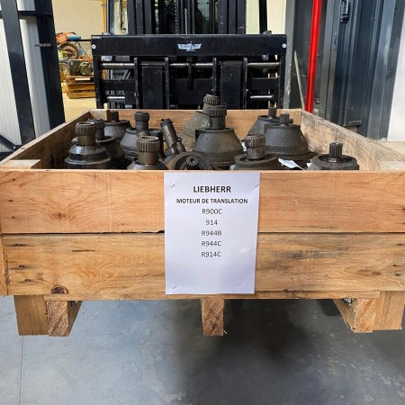 LIEBHERR - R900C - Excavadora de orugas con motor de desplazamiento