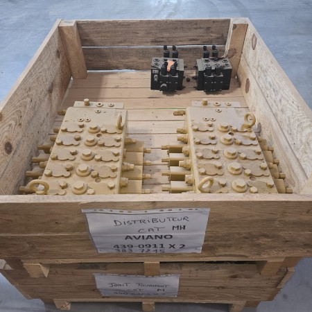 CATERPILLAR - MH3022 - Piel de neumático