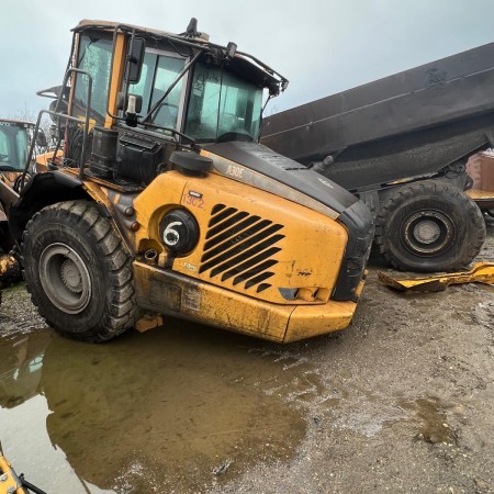 VOLVO - A30E - Camión volquete