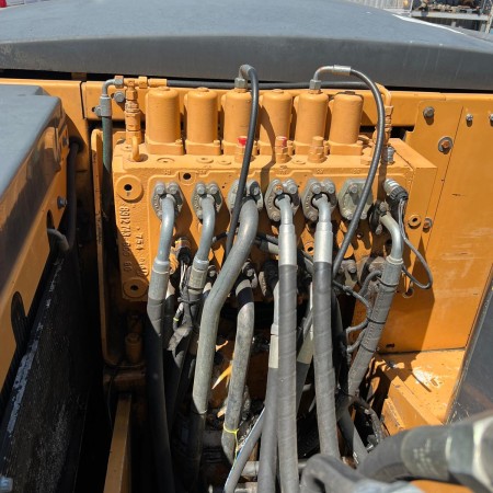 CASE - WX185 - Excavadora de ruedas - Distribuidor