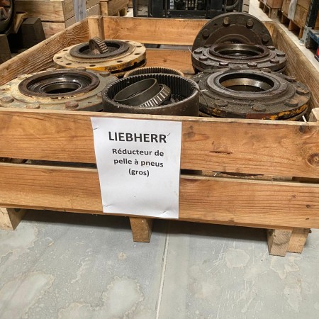 LIEBHERR - A902 - Excavadora de ruedas