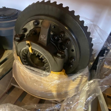 CATERPILLAR - 775F - Dumper - CUBIERTA DE NARIZ 