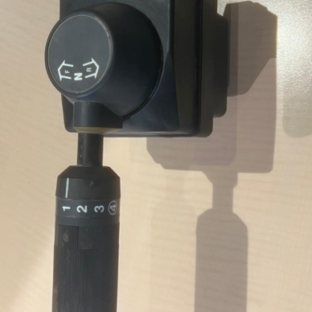 CATERPILLAR - TH330B - Telescópica