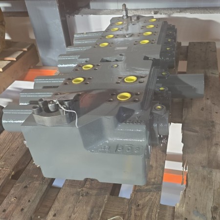 LIEBHERR - R964B - Excavadora de orugas - Distribuidor