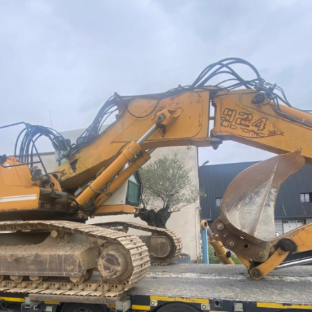 LIEBHERR - R924 HDSL - Excavadora de cadenas
