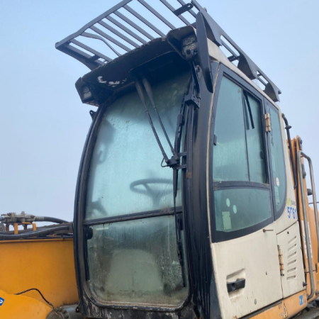 LIEBHERR - LH22M - Excavadora de ruedas - Cabina