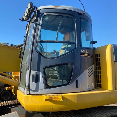 KOMATSU - PC228USLC-3E0 - Excavadora de cadenas - CABINA