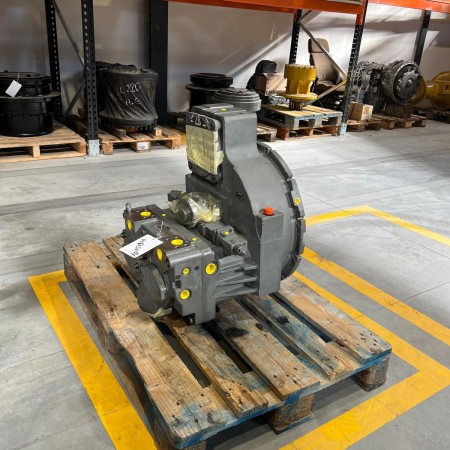 LIEBHERR - R946 - Excavadora de cadenas - BOMBA HIDRÁULICA